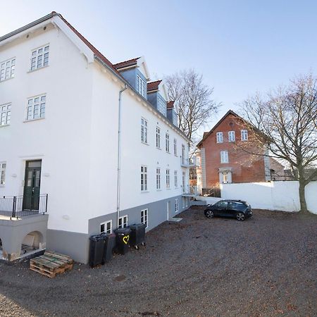 Aday - 3 Bedroom - Modern Living Apartment - Aalborg Center المظهر الخارجي الصورة